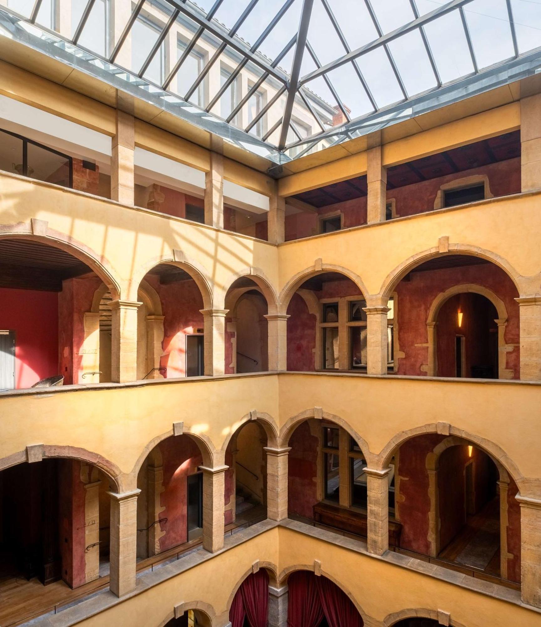 Cour Des Loges Lyon, A Radisson Collection Hotel Екстериор снимка